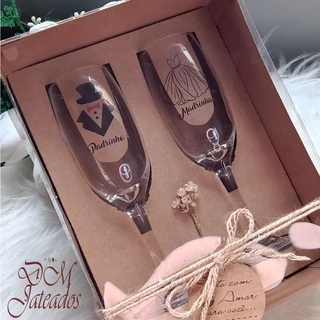 Kit Lembrança Padrinhos - Caixa + 2 Taças Terno E Vestido / Padrinho Madrinha