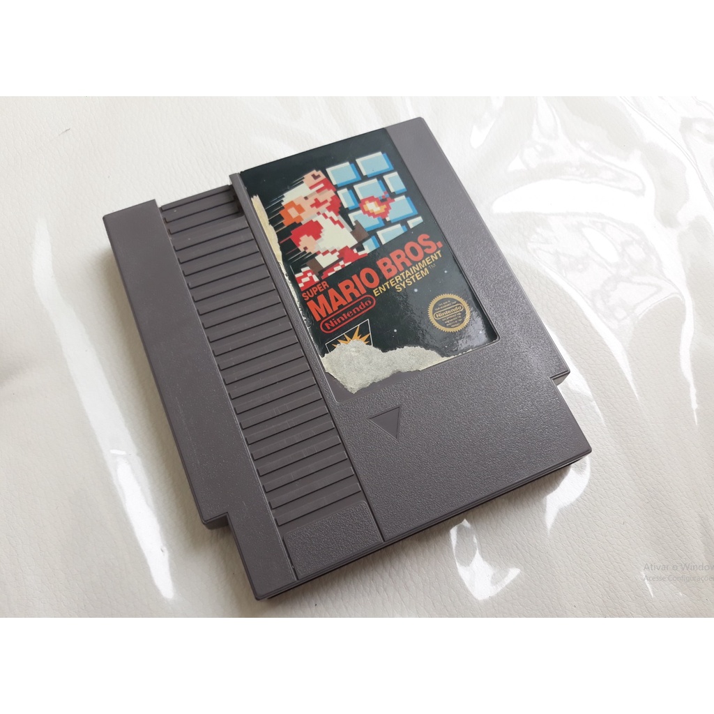 Cartucho original do jogo Super Mario Bros. é vendido por R$ 600 mil