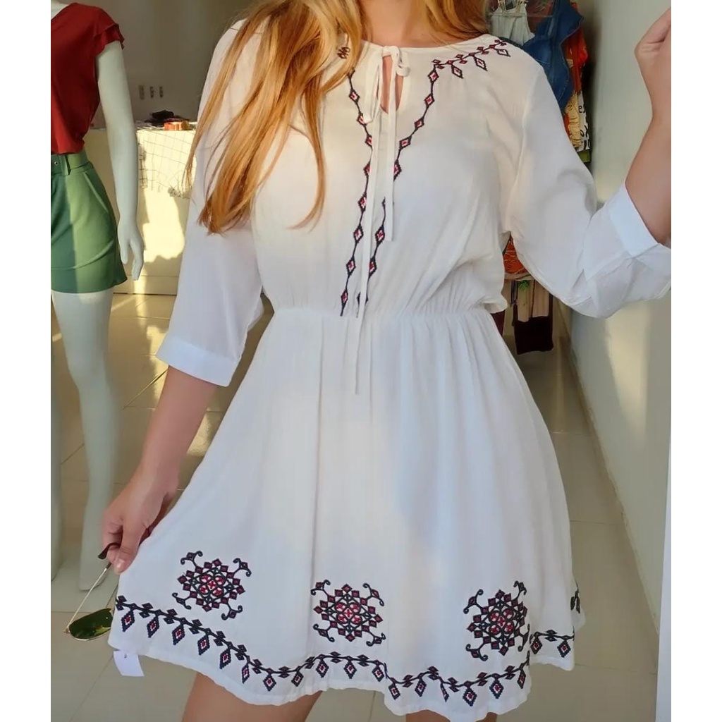 Vestido branco hot sale bordado