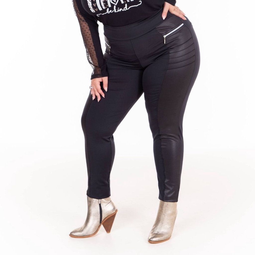 Calça Plus Size Legging Montaria Branca