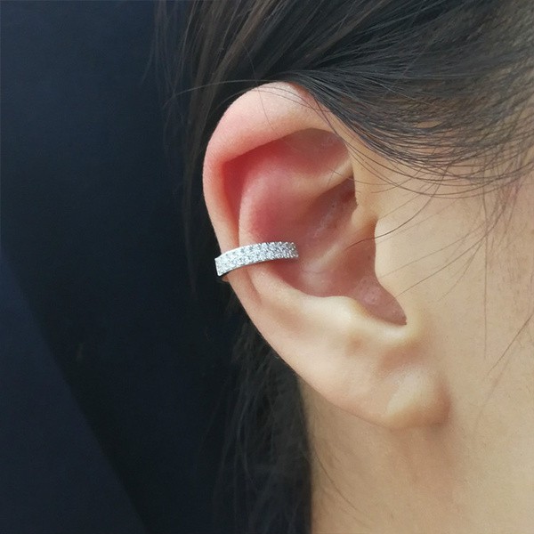 Piercing para Orelha em forma de argola c/ pedra de zircônia. - Andreia  Branco Acessórios