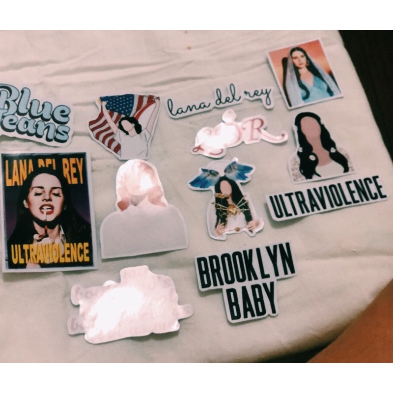 Lana del Rey Sticker  Adesivos sticker, Adesivos para impressão, Adesivos