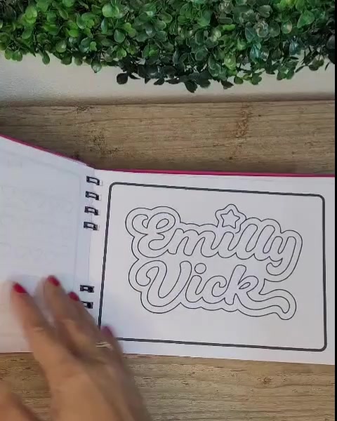 Livro De Colorir Emily Vick / Dos Rosa Capa Dura, 50 Desenhos - Envio ...