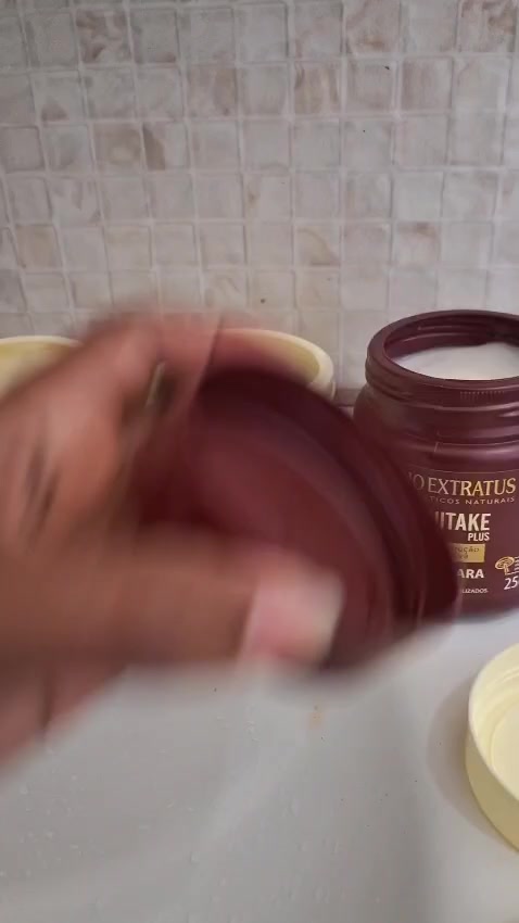 Kit Cronograma Capilar Bio Extratus Máscara Shitake 250g, Banho creme Umectante 250g Antiqueda 250g