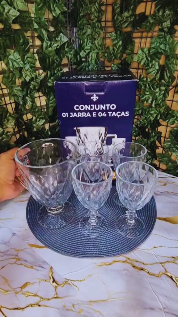Jarra De Vidro 1,2l Com 4 Taças Diamond 5 Peças Transparente para Suco Água Drinks