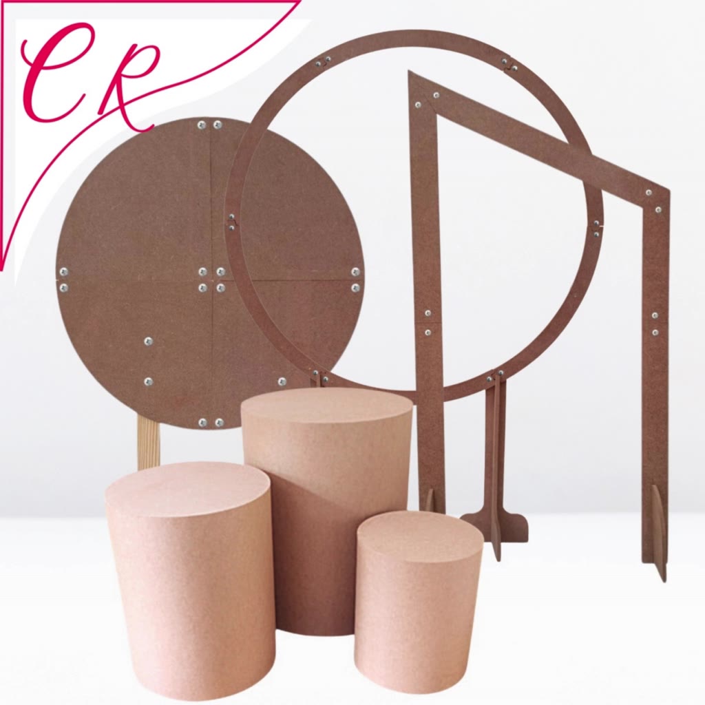Painel de Festa em MDF + Trio de Mesas Redondas para Decoração de ...