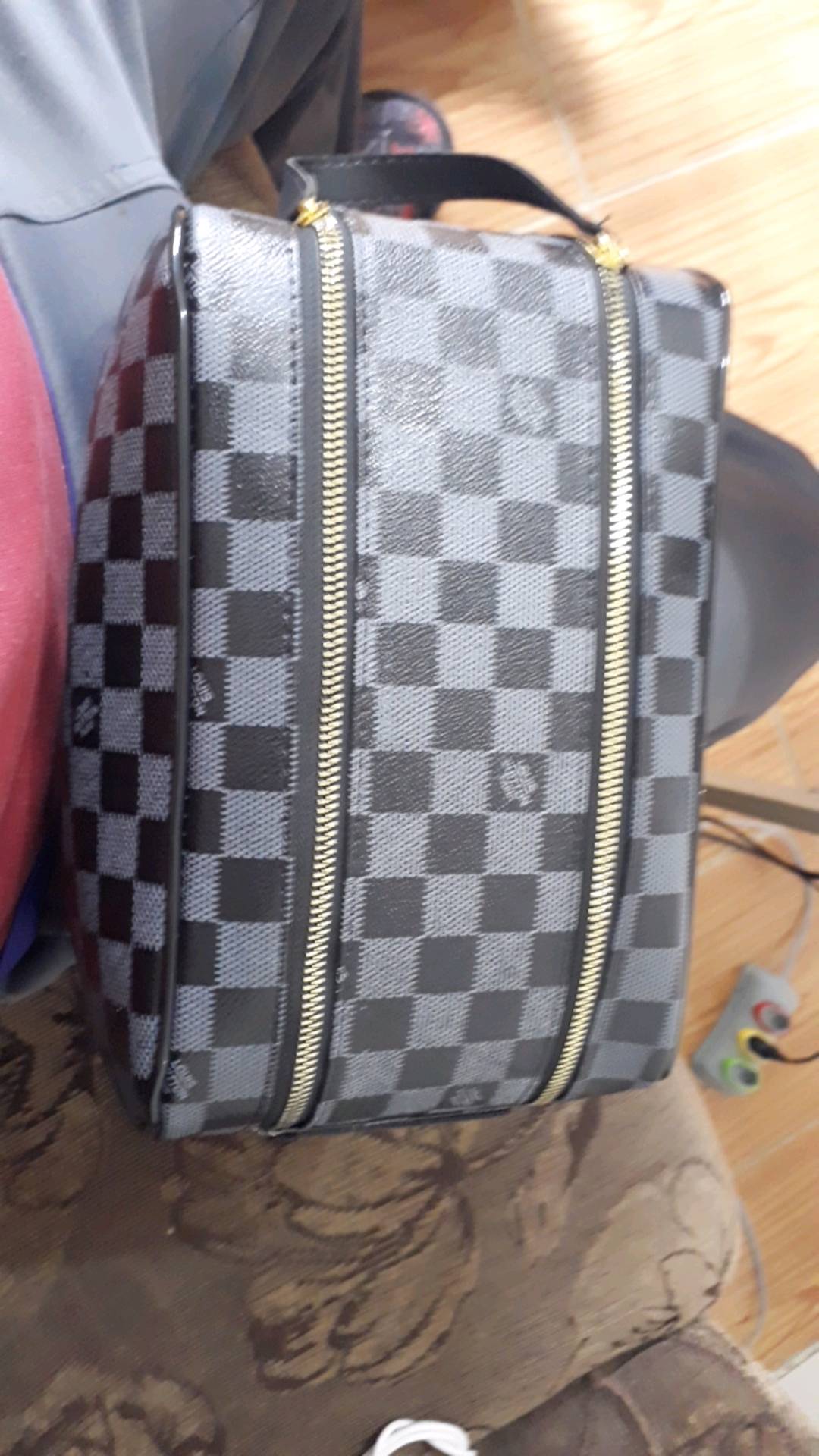 Necessaire Grande / Masculina Feminina / Organizadora Viagem / Bolsa de Mão  / Porta Chuteiras / Porta Maquiagens / Luis Vuitton