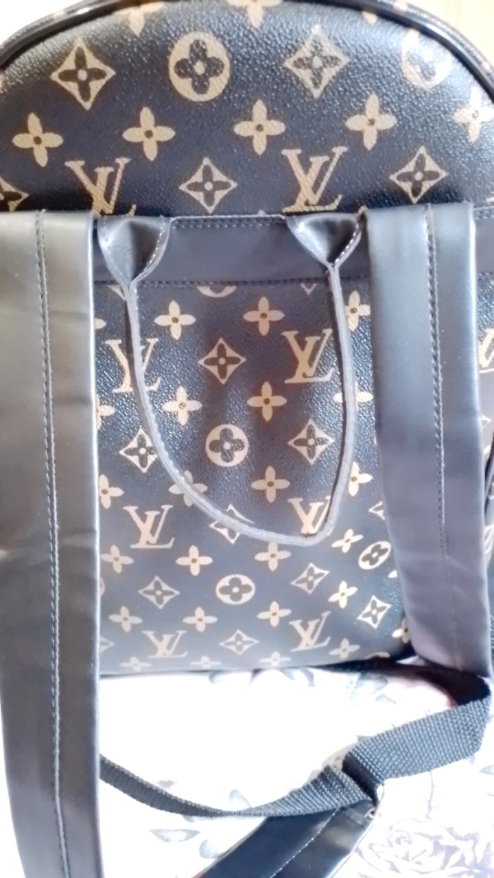 Mochila Bolsa LV Louis V Logo Promoção Tendencia Alta Procura Feminina Preta  Unissex PROMOÇÃO