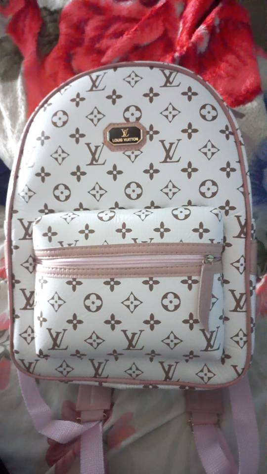 Mochila Louis Vuitton Bolsa Yves Saint Laurent, mochila, bagagem Sacos,  mochila, moda png