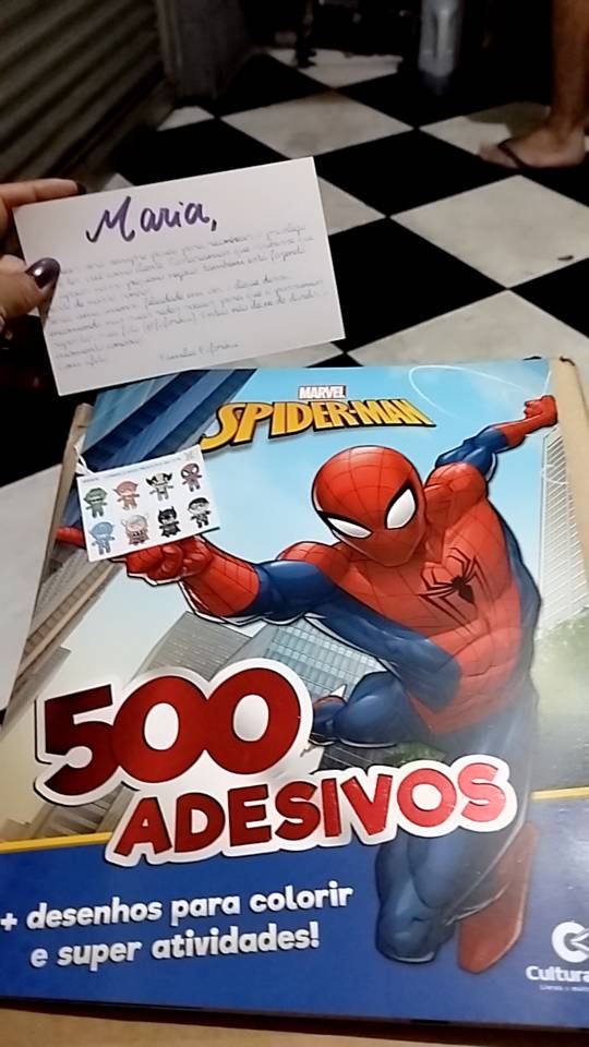 Livro infantil colorir CULTURAMA homem aranha 500 adesivos