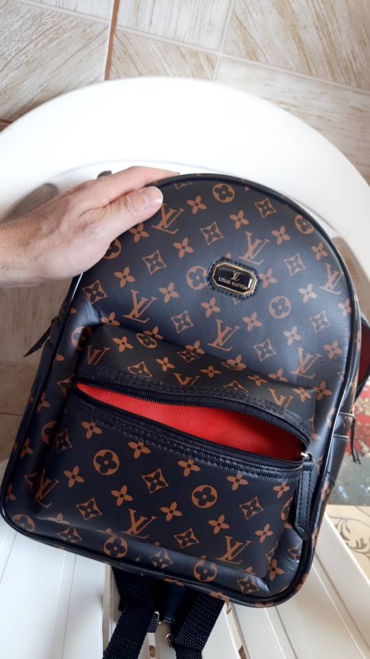 Mochila Bolsa LV Louis V Logo Promoção Tendencia Alta Procura Feminina Preta  Unissex PROMOÇÃO