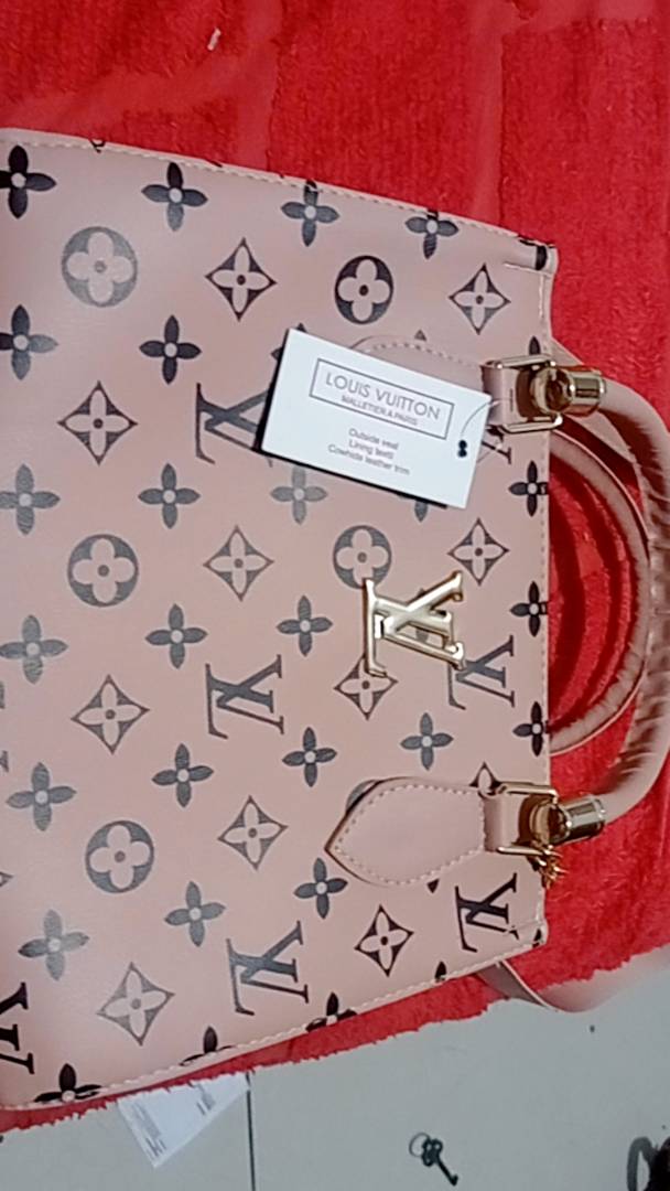 bolsa lorena transversal LV média Louis Vuitton rosa