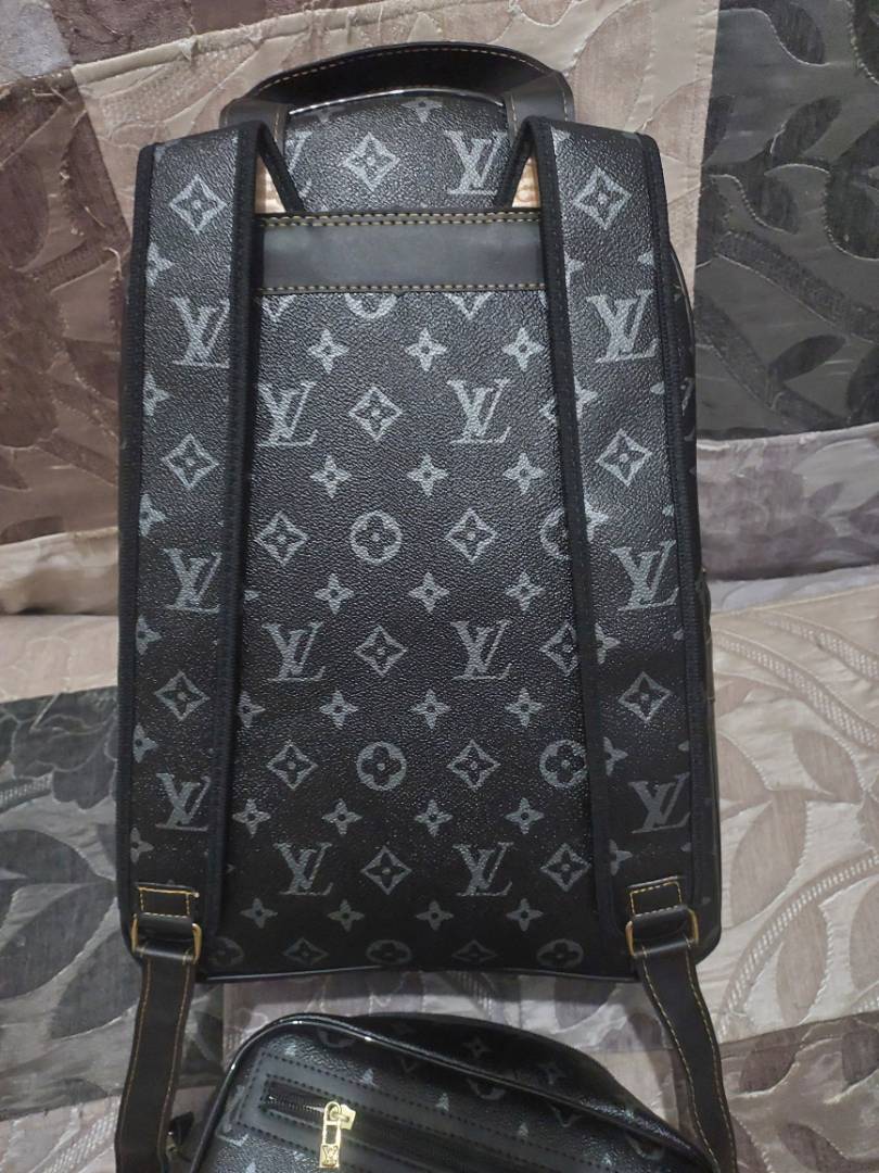 Kit Louis Vuitton Mochila Bolsa E Necessaire Em Couro Organizadora  Masculina Feminina GRANDE PROMOÇÃO