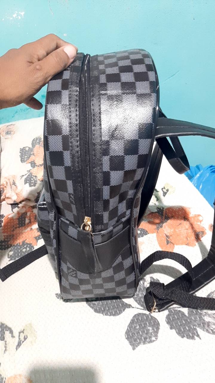 Mochila LV Feminina 𝐋𝐨𝐮𝐢𝐬 𝐕𝐮𝐢𝐭𝐭𝐨𝐧 Blogueira Bolsa Feminina  Masculina Faculdade Adulto Escola Grande