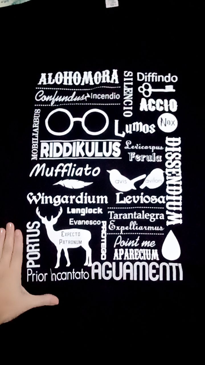 Camiseta Harry Potter Feitiços - Forja de Camisetas