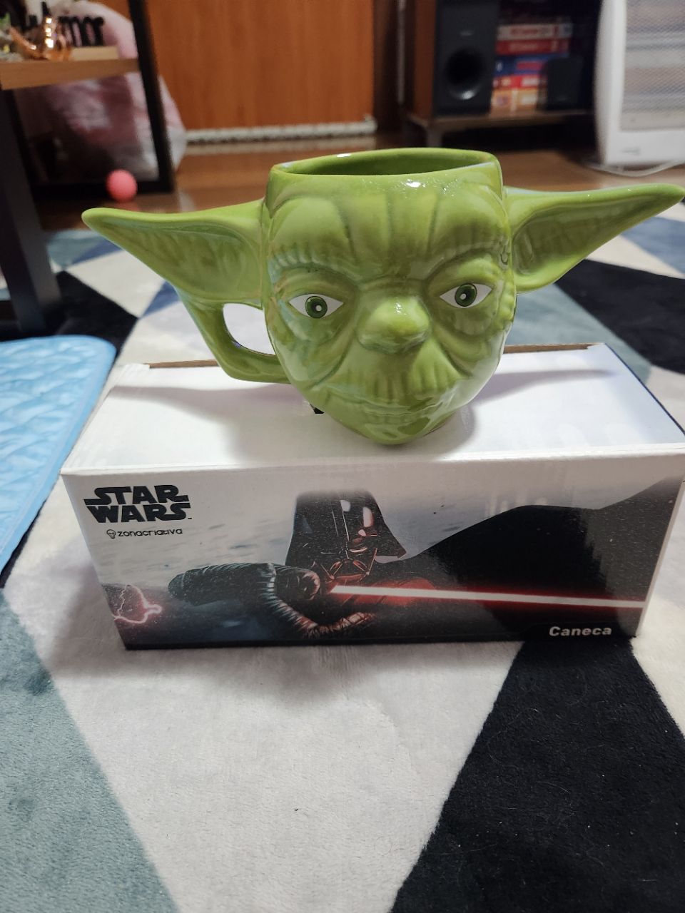 Caneca Formato 3d Mestre Yoda Star Wars 400ml - Tutt Ambientes