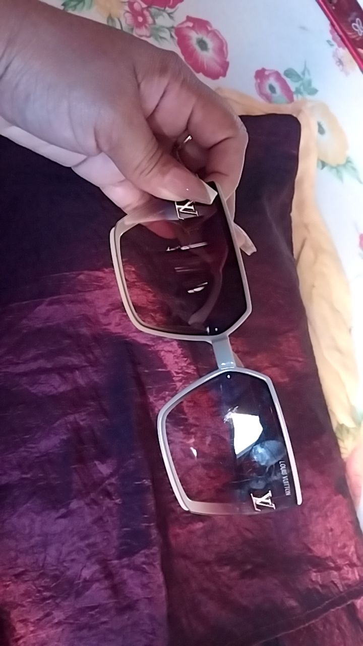 Óculos de Sol Feminino Ultra Leve Versátil Lente Lisa