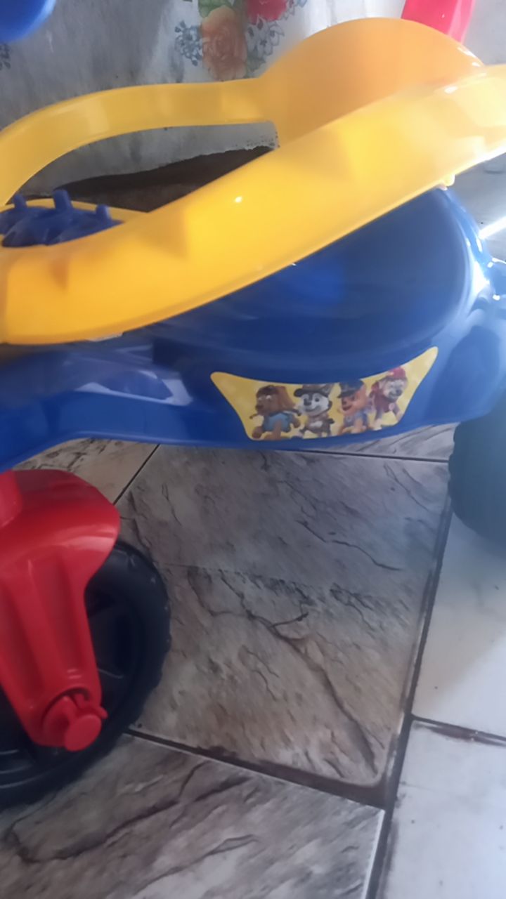 Triciclo MOTOCA Infantil Kemotoka Baby DOG Azul Motoca Passeio e Pedal Com  Proteção Lateral Haste de Empurrar Suporta Até 25kg Indicado Para Crianças  +12m Kendy Brinquedos
