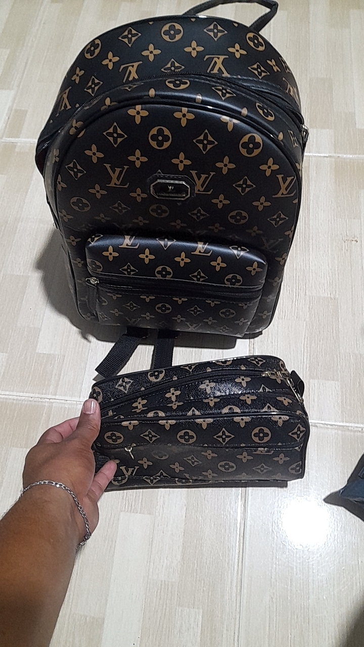 Kit Bolsa Mochila e Nécessaire Louis V LV Estojo Preto PROMOÇÃO