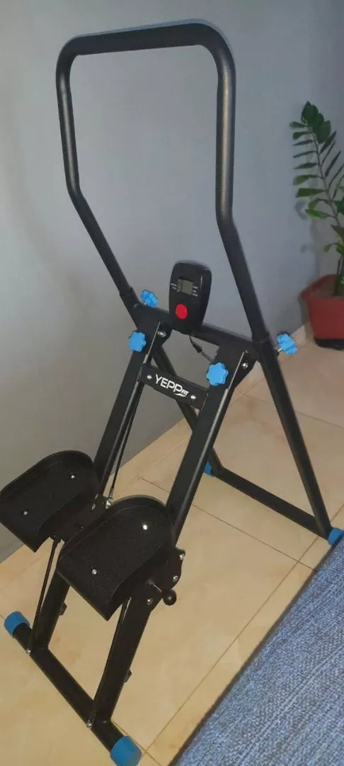 Foto real de cliente com o aparelho recebido