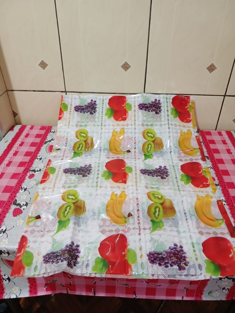 Toalha de Mesa Plástica Impermeável Estampada – 4 e 6 Cadeiras