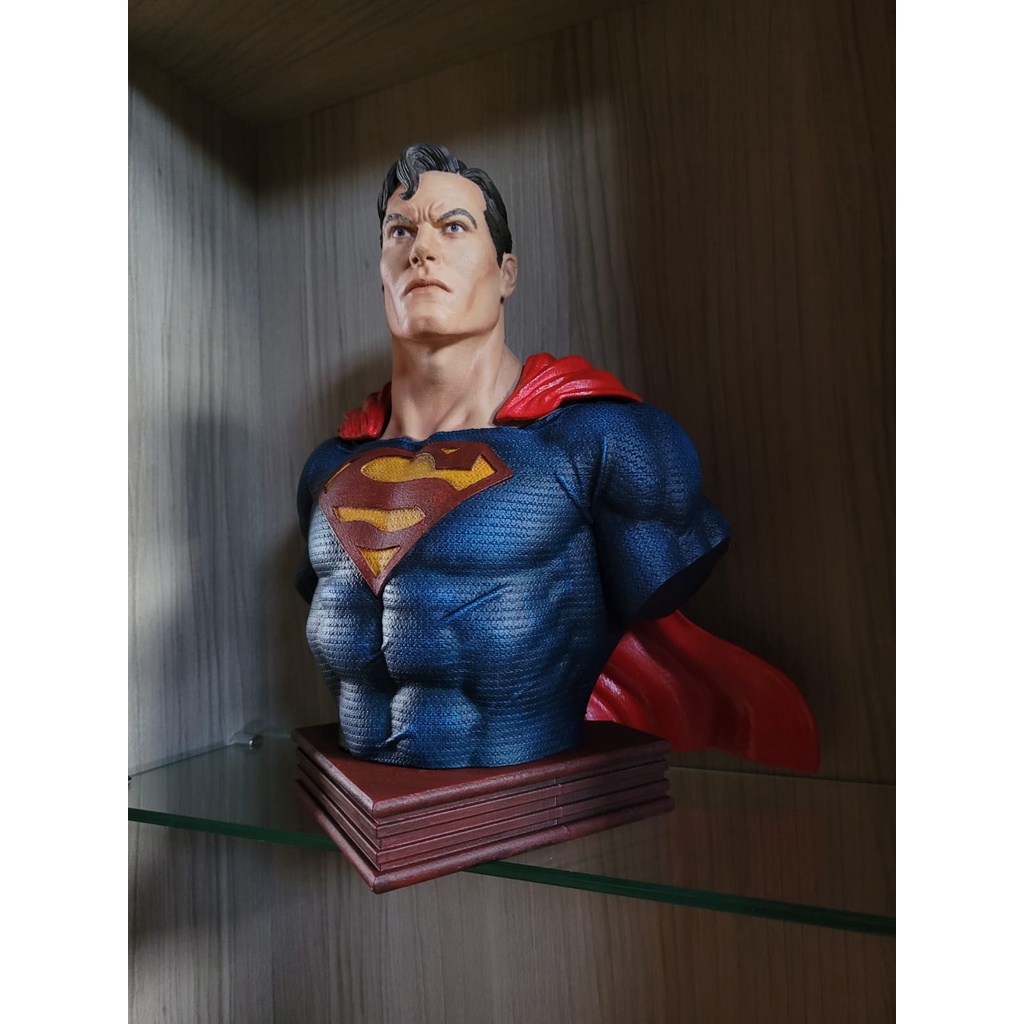 Busto Super man