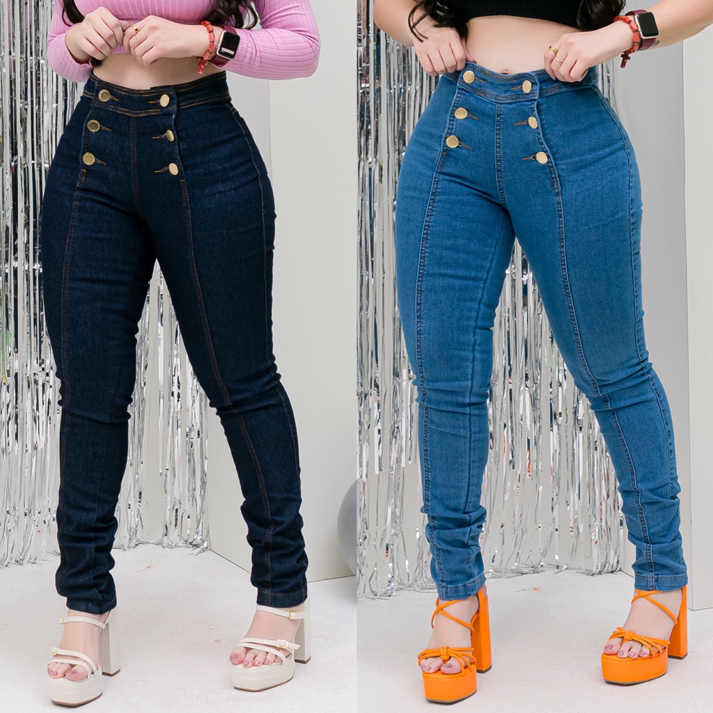 Calça Jeans Clara Flare com Botão Barra