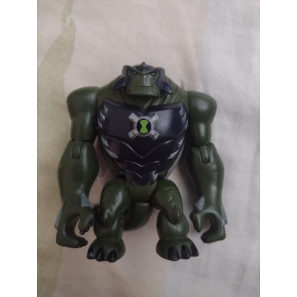 Boneco Ben 10 Enormossauro Supremo Ultimized - Bandai - Escorrega o Preço