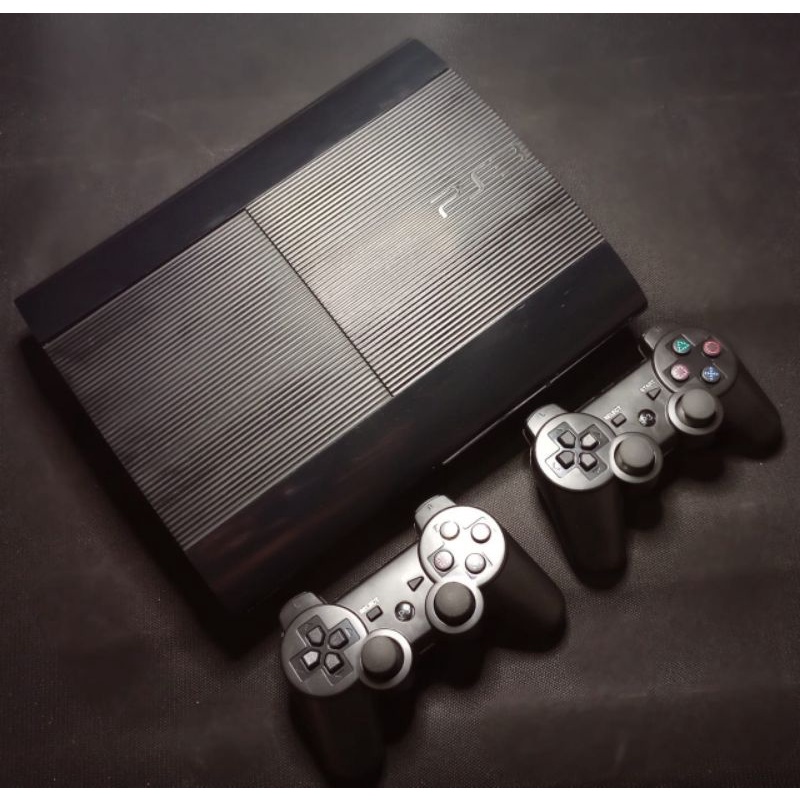 Console Playstation 3 super Slim + 2 Controles em Promoção na