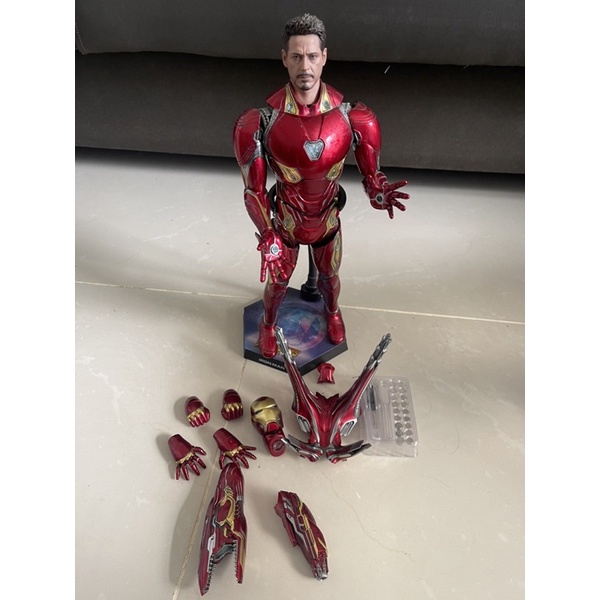 Endgame iron man clearance action figure