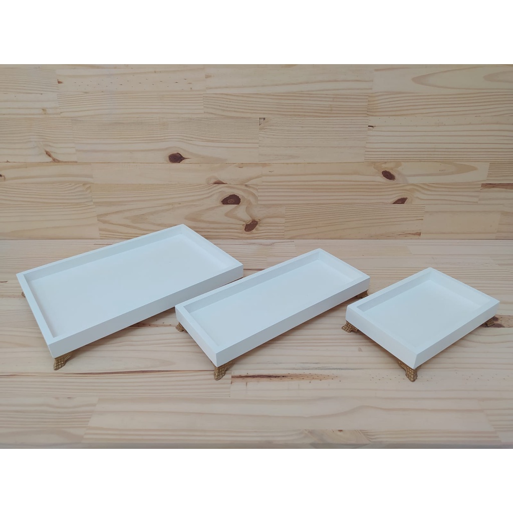 Kit Trio Bandeja Festa MDF Com Pés em Resina Dourado