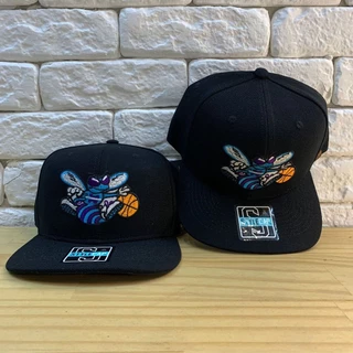 Boné Charlotte Hornets Nba Premium Retrô Snapback - PRETO BORDADO