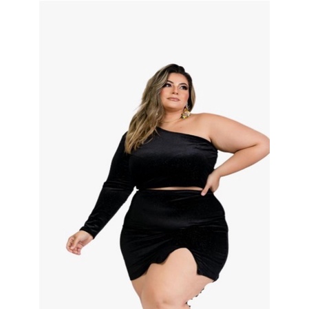 Conjunto Plus Size Com Saia Gringa Chloe Drapa Plus Conjunto veludo ...