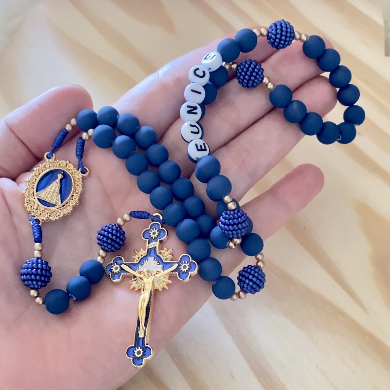 BELÍSSIMO TERÇO DE NOSSA SENHORA APARECIDA ( PERSONALIZE COM NOME)