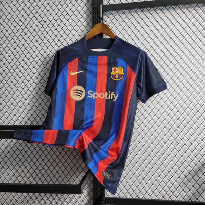 camisa camiseta de time do barcelona vestindo do P ao GG, lançamento 22/23 garanta o seu!!!!