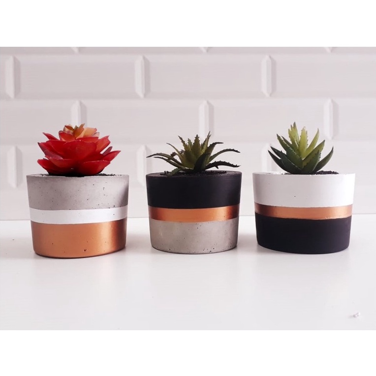 KIT com 3 Vasinhos + Suculenta Artificial