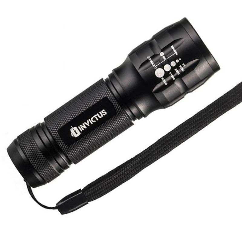 Lanterna Tática One Invictus 80 Lumens 6 horas de autonomia Resistente à água (IPX6) 3 Funções