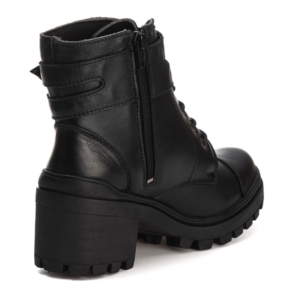 Bota tratorada feminina cano shops curto