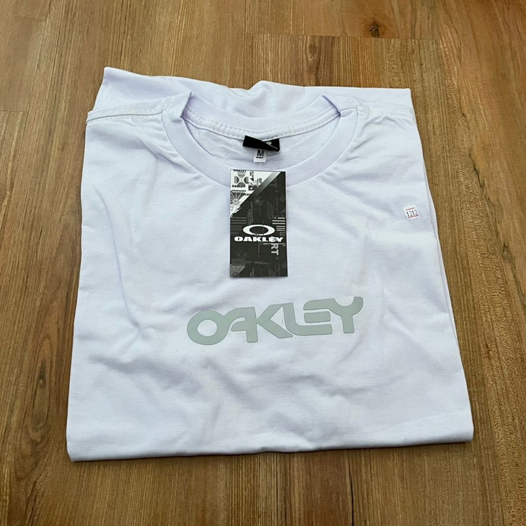 Camiseta Oakley Custom Edição Half Pint Skull - Escorrega o Preço