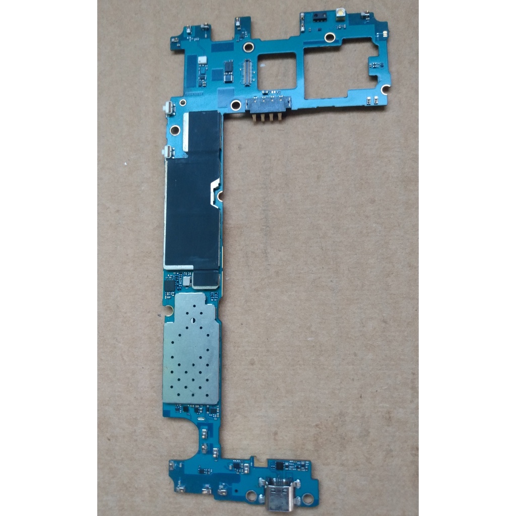 Placa Mãe J5 Metal J510m/ds ( Placa Não Liga, Serve Somente Para Retirada de Peças )