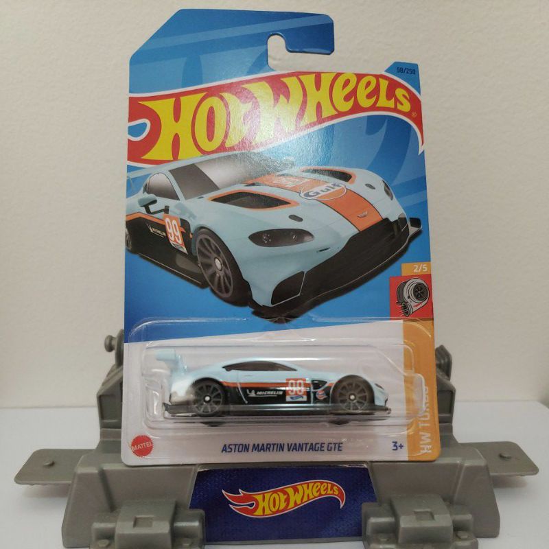 Hot Wheels - Aston Martin Vantage GTE - Plut Plat Boom Brinquedos