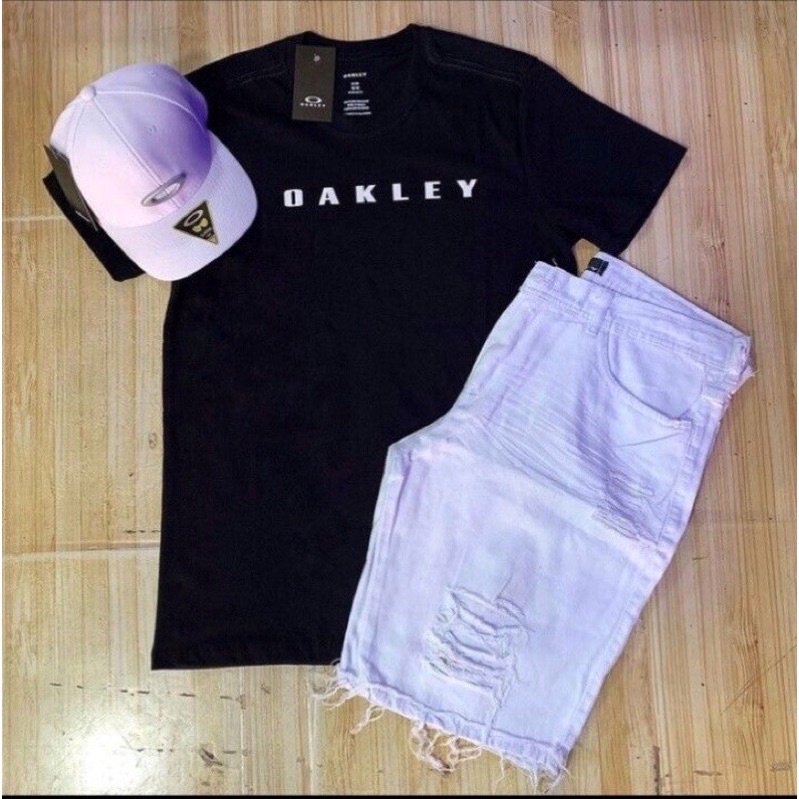 Camisa Básica – Oakley Estampa Degrade Vermelho – Branca – Estilo Gringo