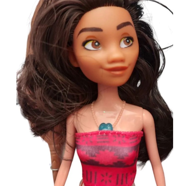 Boneca Princesas Disney Moana Musical com Luz Som e Acessórios