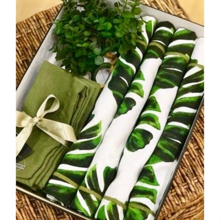 Oferta Shopee: Kit 8 Peças Capas Sousplat + Guardanapos Estampa Variadas Mesa Posta Decoração Supla Jogo Americano Redondo Lançamento 2023 Revendedor Atacado