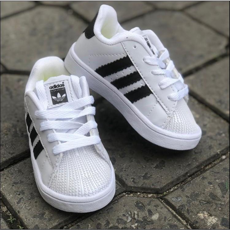 Tênis da adidas masculino hot sale infantil