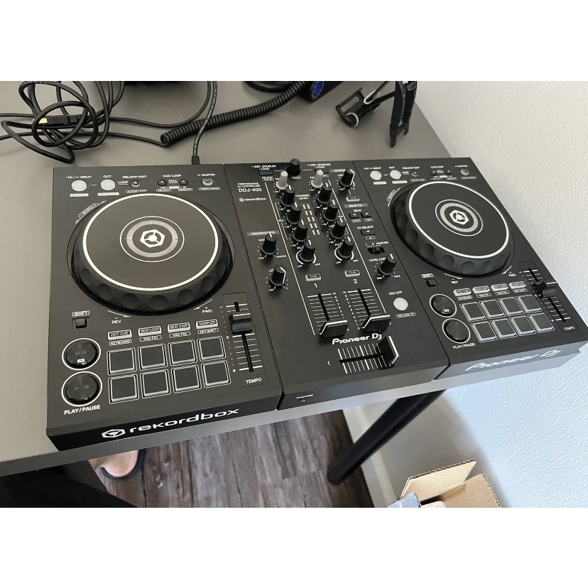 Brand new Pioneer DJ Controller DDJ-400 Portable 2-Channel