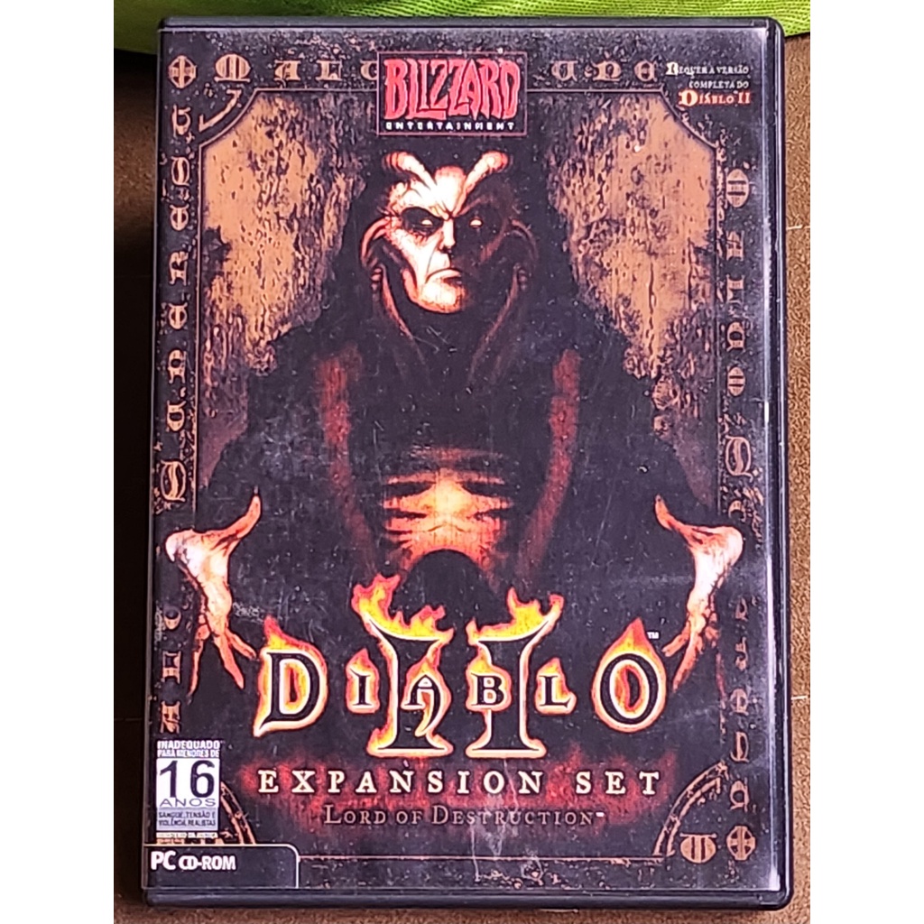 Jogo Diablo 2 original em CD-ROM para PC