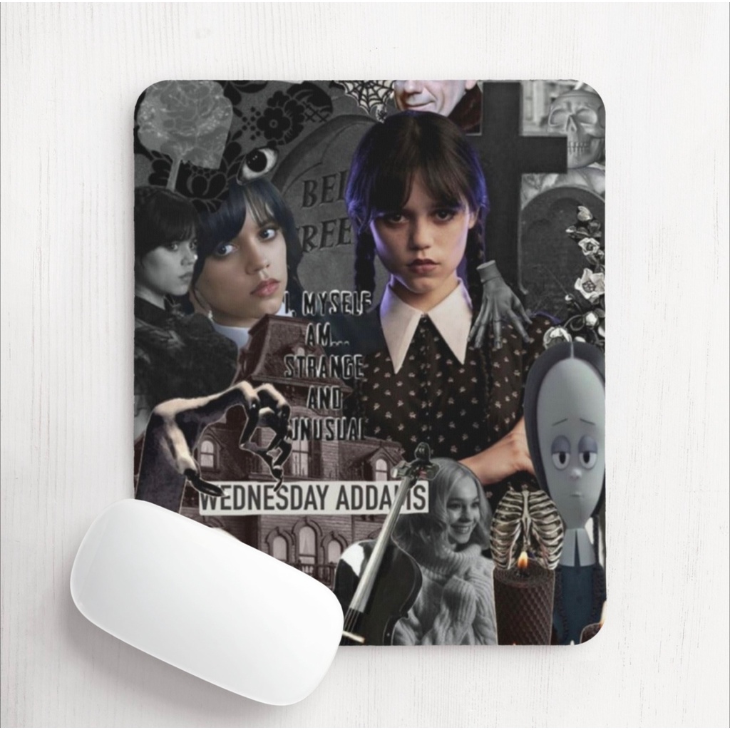 Mouse pad Wandinha Addams