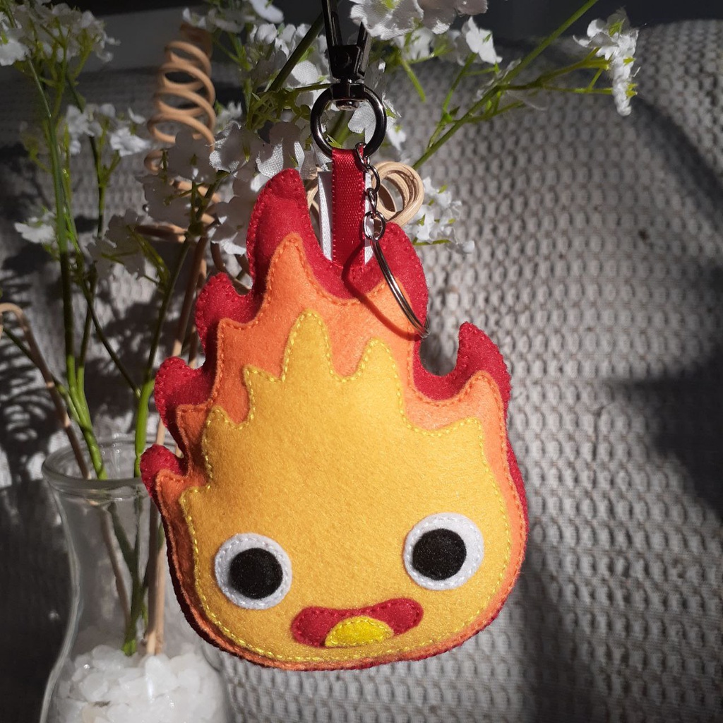 Chaveiro em Feltro Calcifer - Castelo Animado Studio Ghibli