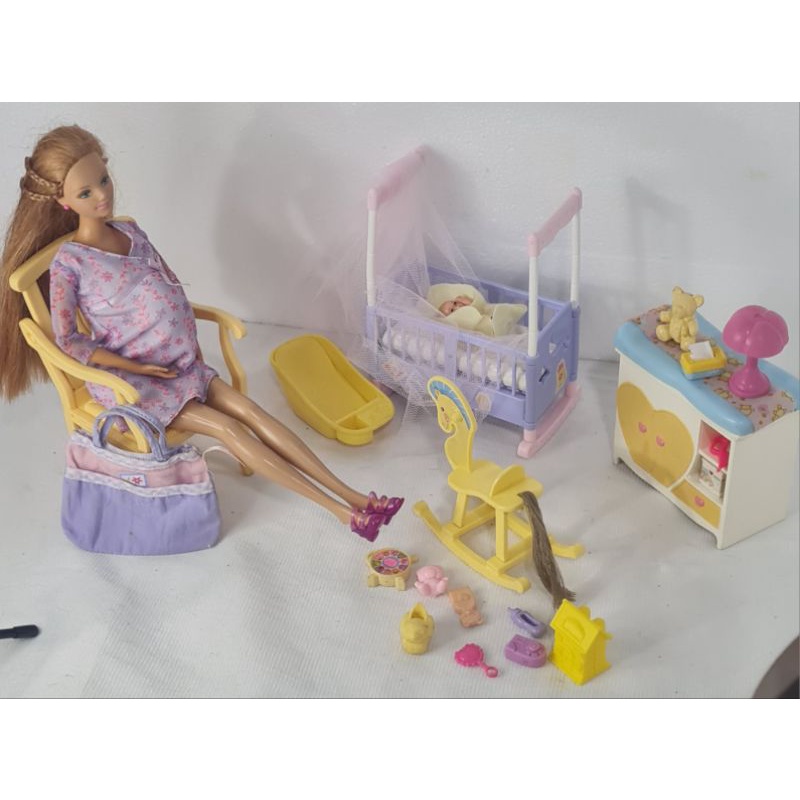Barbie Midge Happy Family Mattel grávida com barriga bebê berço e  acessórios